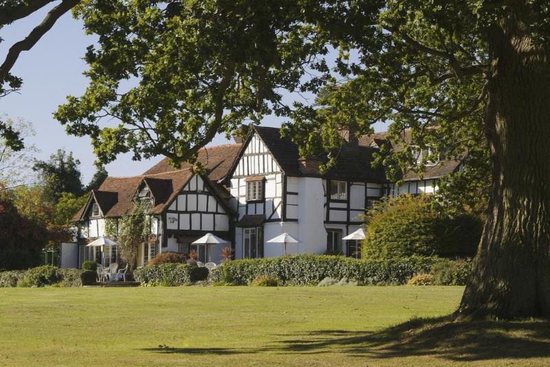 Ghyll Manor Country Hotel Horsham Exterior photo