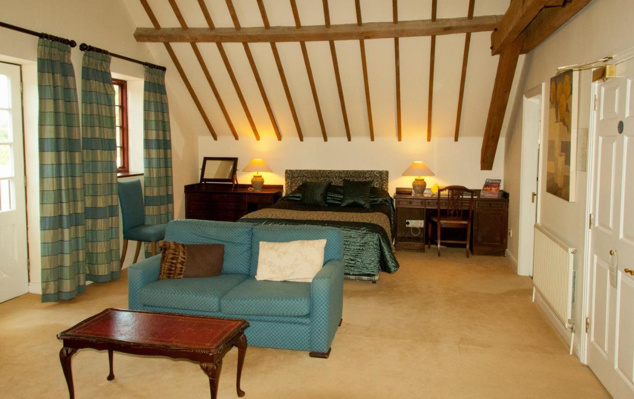 Ghyll Manor Country Hotel Horsham Exterior photo